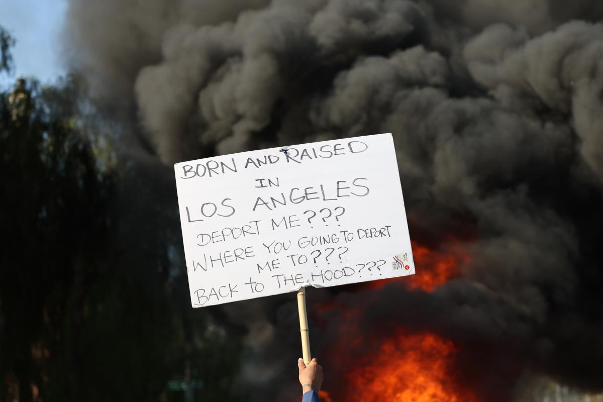 x01 EPA Allison Dinner.jpg