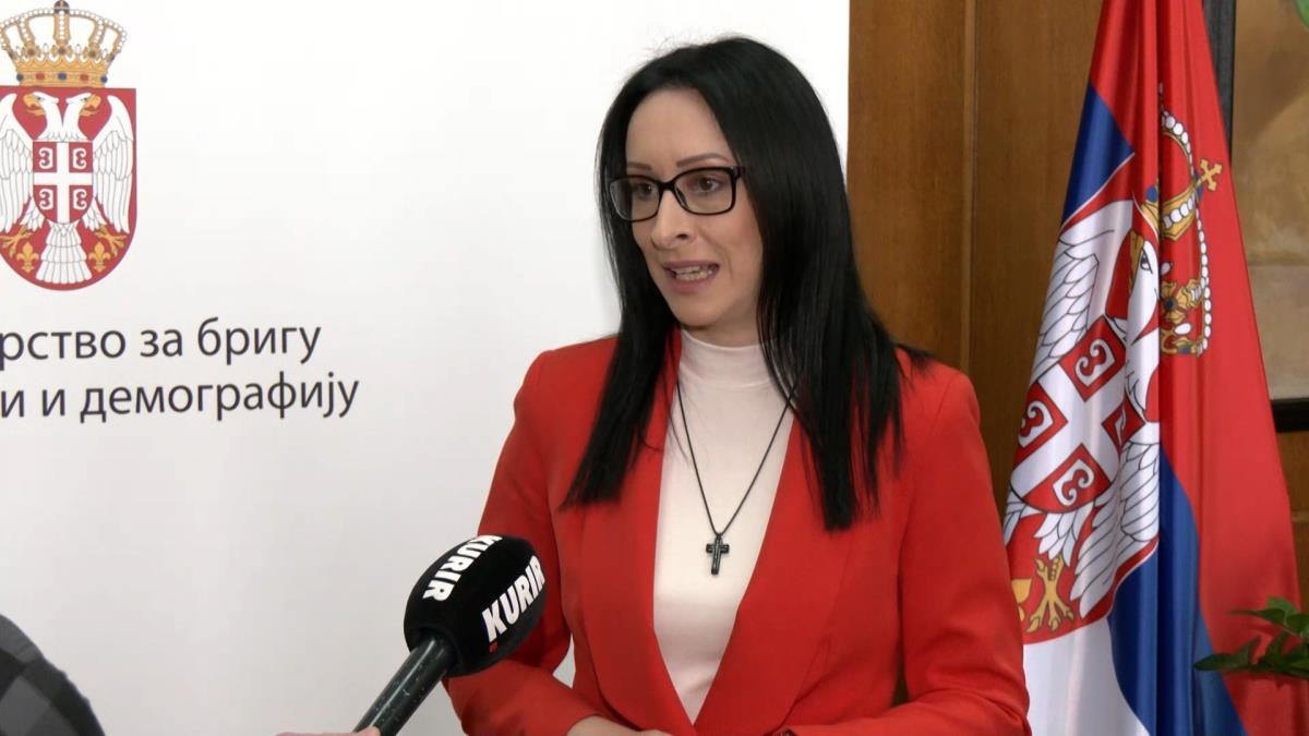 jutarnji clean.01_34_11_05.Still007.jpg