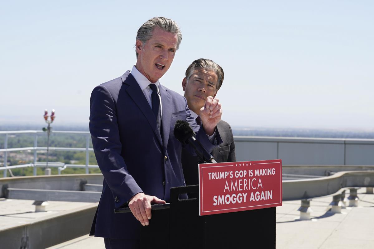 Gavin Newsom02 AP Rich Pedroncelli.jpg