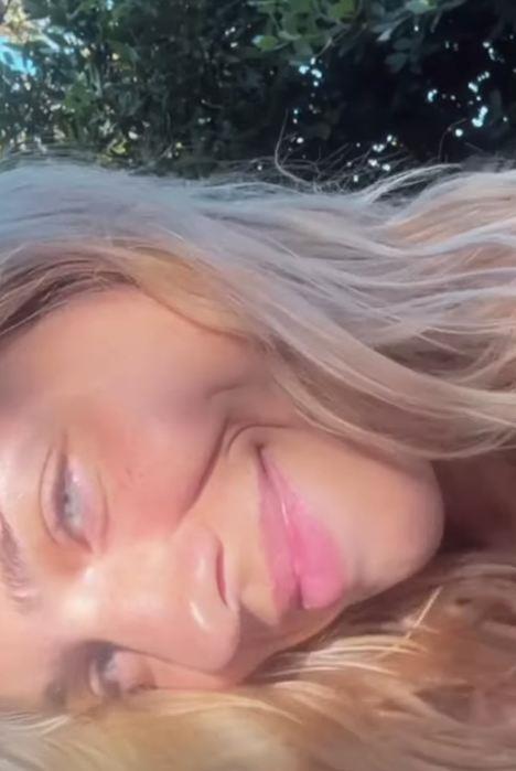 Ksenija Knežević pokazala lice bez trunke šminke