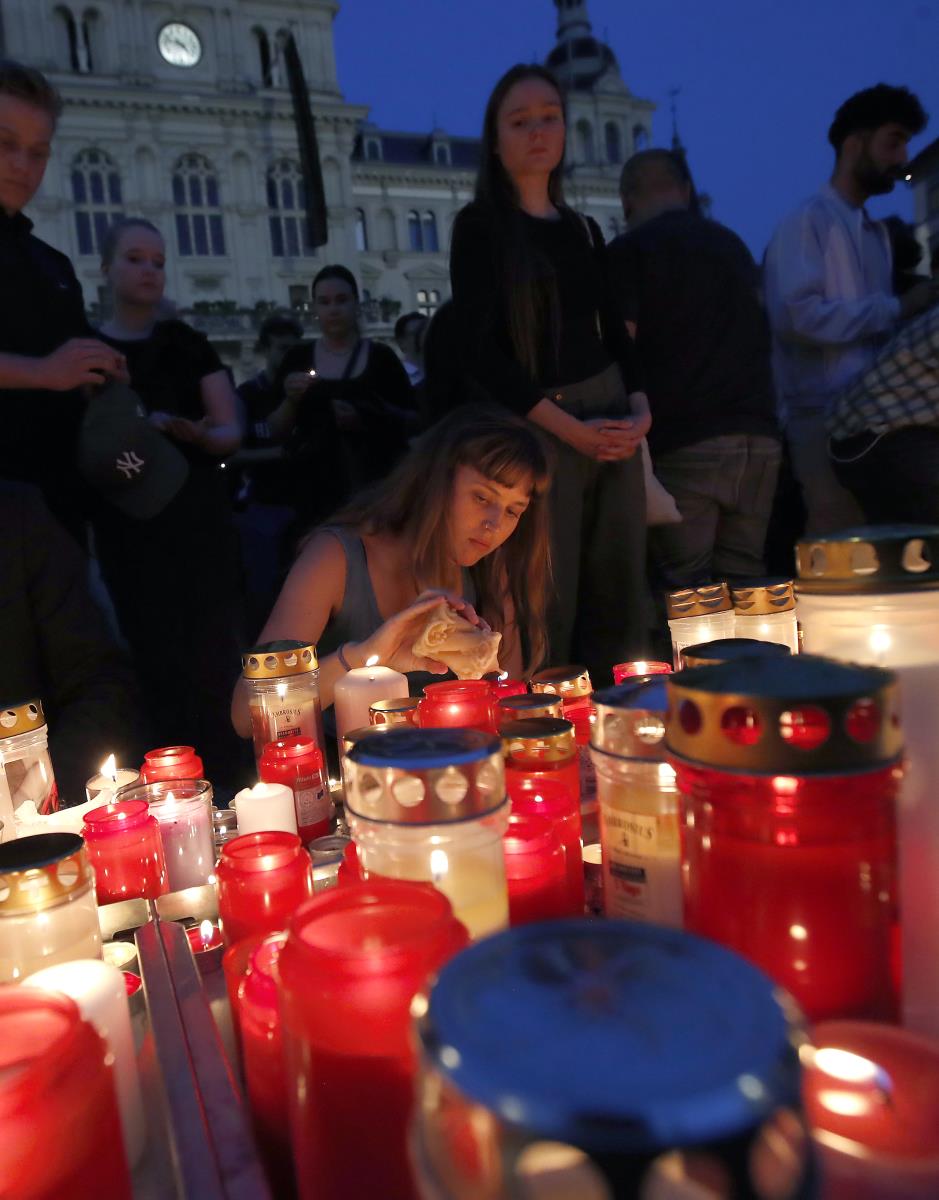 xx01 EPA Antonio Bat.jpg