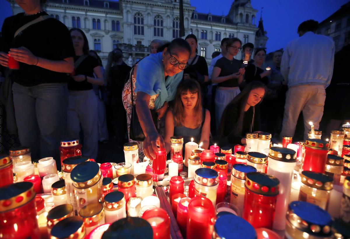 xx02 EPA Antonio Bat.jpg