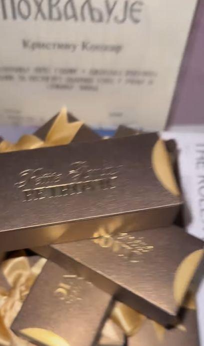 OD PREVARENE ŽENE DO VRTOGLAVE MEDIJSKE POPULARNOSTI Bila je stjuardesa, književnica, voditeljka, pevačica i rijaliti pobednica: Evo ko je Kristina Kija Kockar