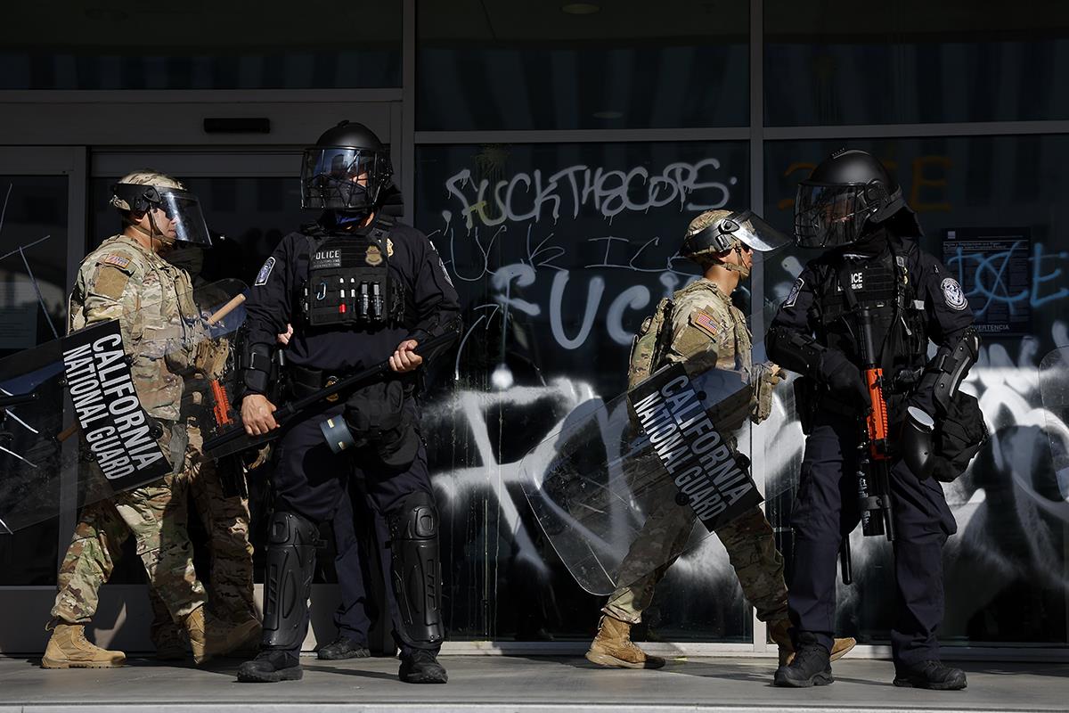 xx06 EPA Caroline Brehman.jpg