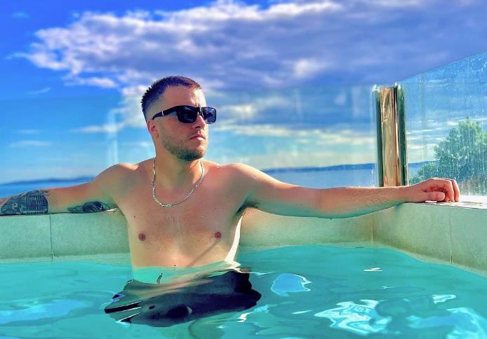 Grše saznao da ima zaraznu bolest