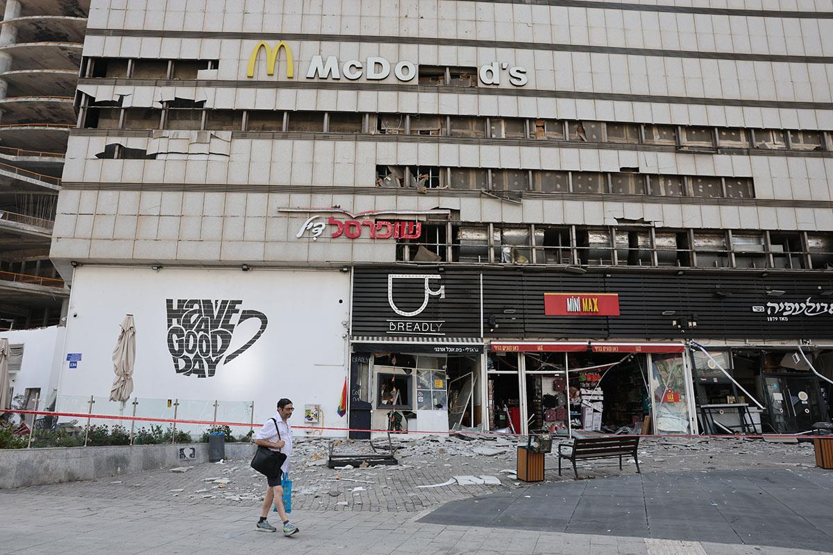 x06 EPA Abir Sultan.jpg