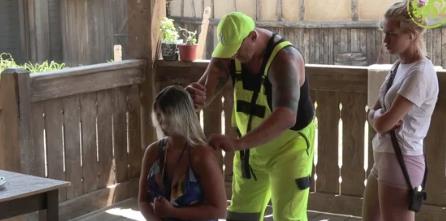 Kristijan Golubović uzeo makaze u ruke