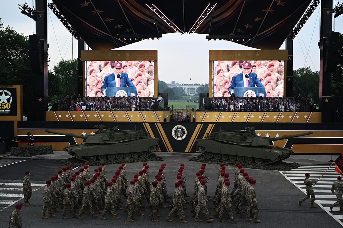 x05 EPA Kenny Holston  Pool.jpg