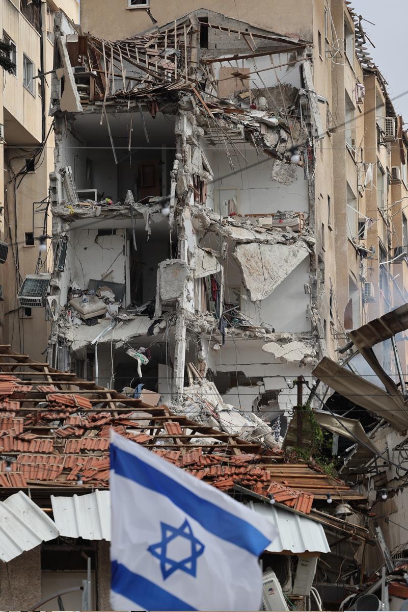 x EPA Abir Sultan.jpg