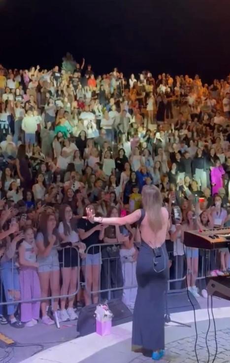 Breskvica na nastupu