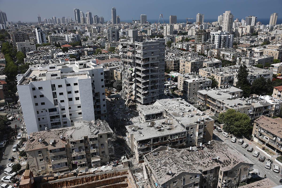 zgrada12 EPA Abir Sultan.jpg