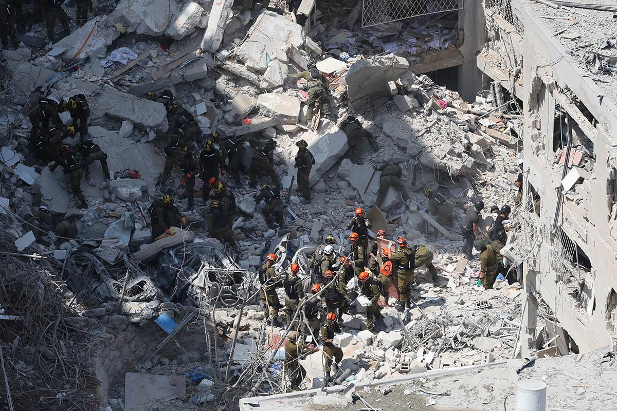 zgrada20 EPA Abir Sultan.jpg