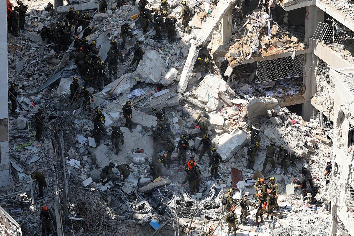 zgrada22 EPA Abir Sultan.jpg