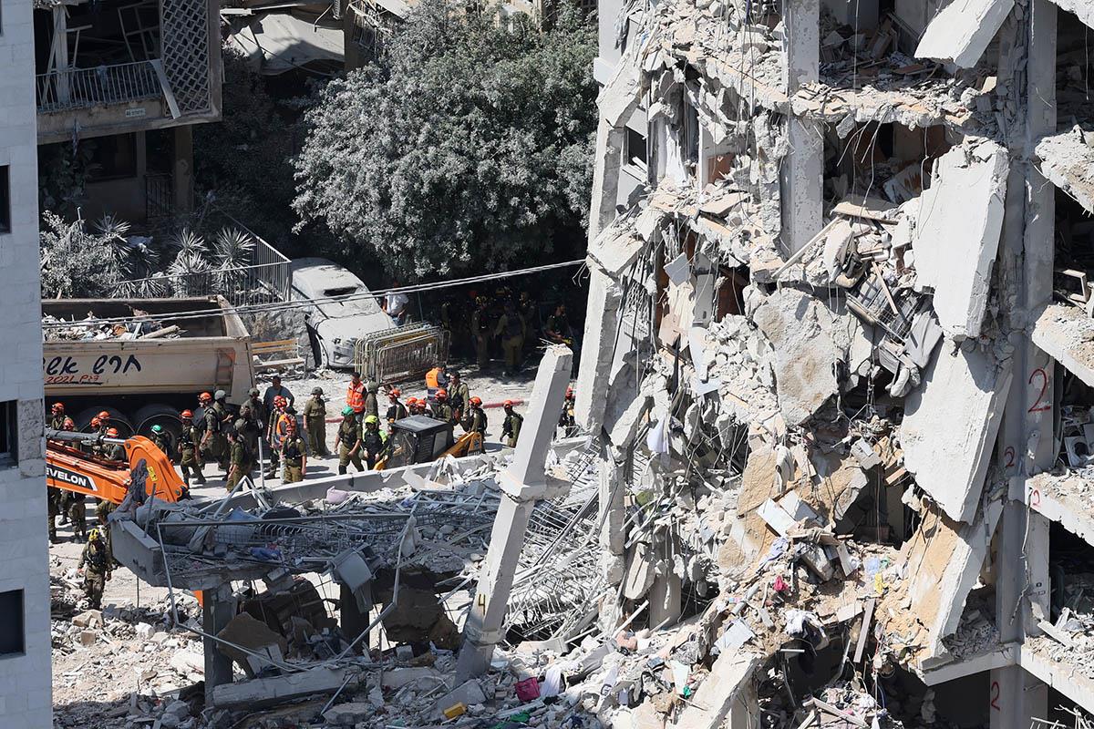 zgrada23 EPA Abir Sultan.jpg