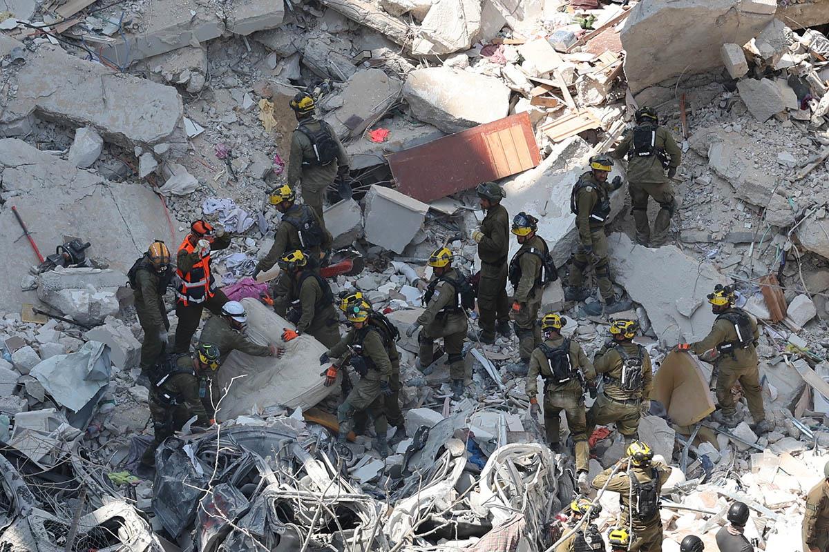 zgrada27 EPA Abir Sultan.jpg