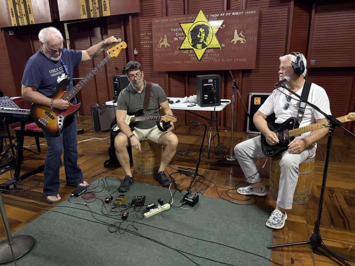 YU Grupa na Jamajci, foto Mirko Miljuš 2.jpg