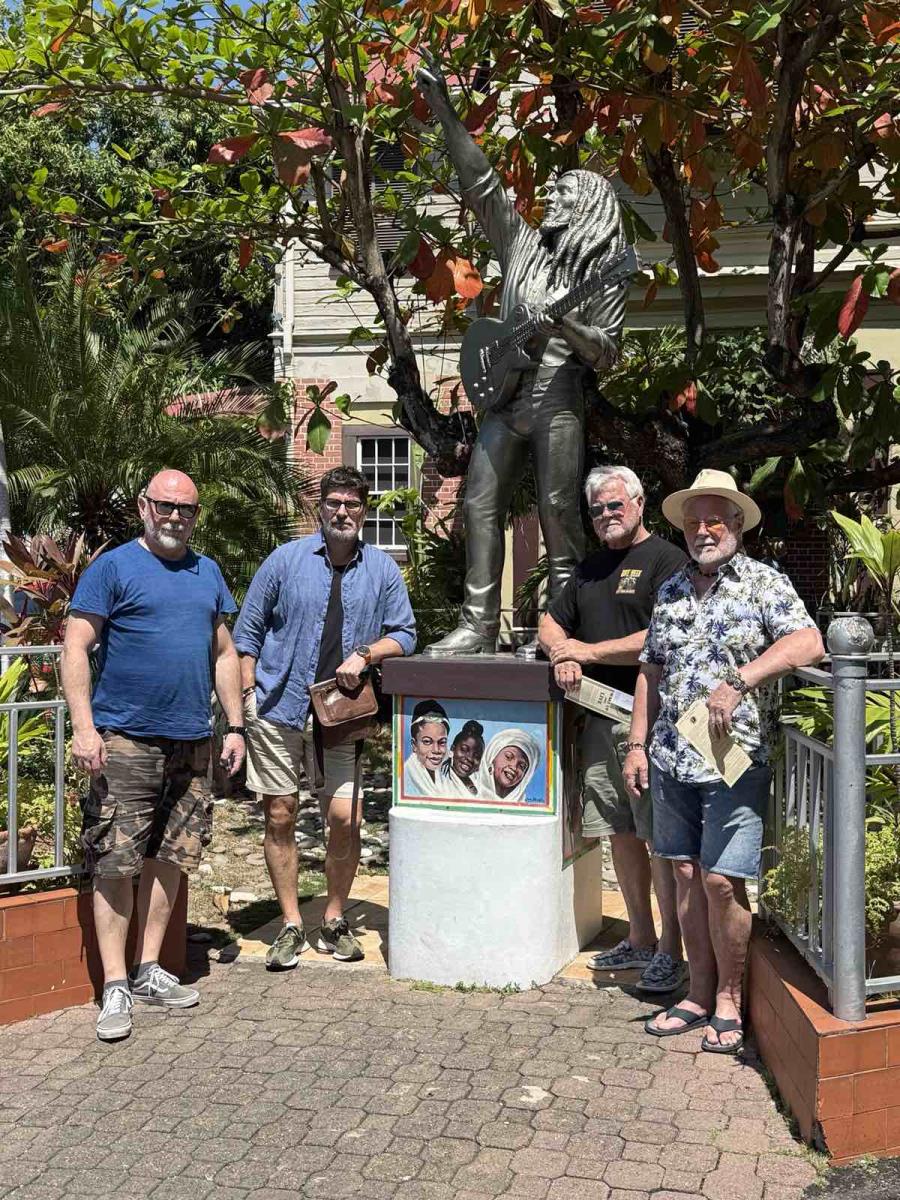 YU Grupa na Jamajci, foto Mirko Miljuš 3.jpg