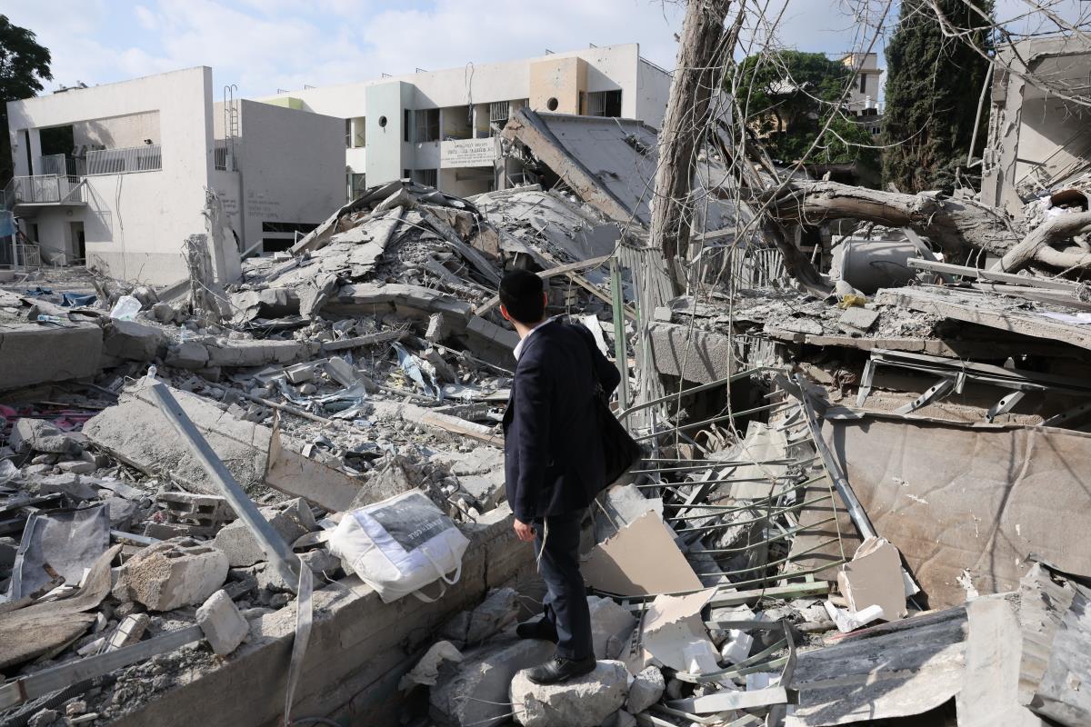 x EPA Abir Sultan.jpg