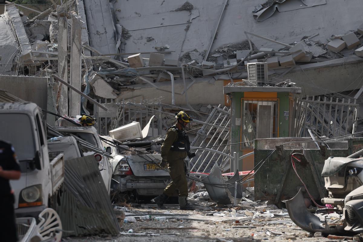 x01 EPA Abir Sultan.jpg