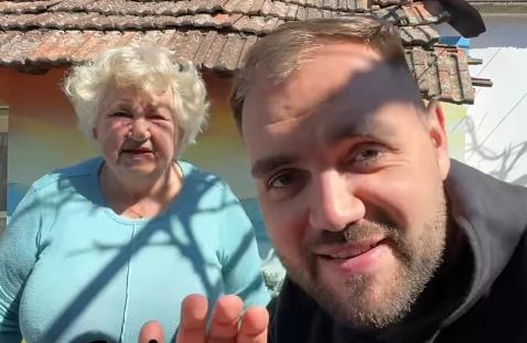 Marko i baka Dragica 1.jpg