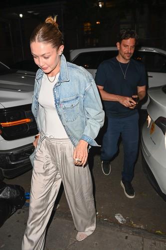 džidži hadid bredli kuper profimedia-1010937603.jpg