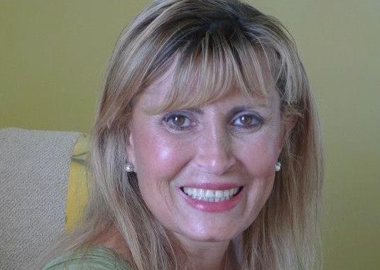 Dženifer Abot 2.jpg