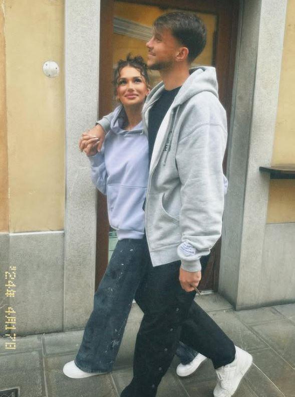 Lazar Samardžić zaprosio lepu Enisu