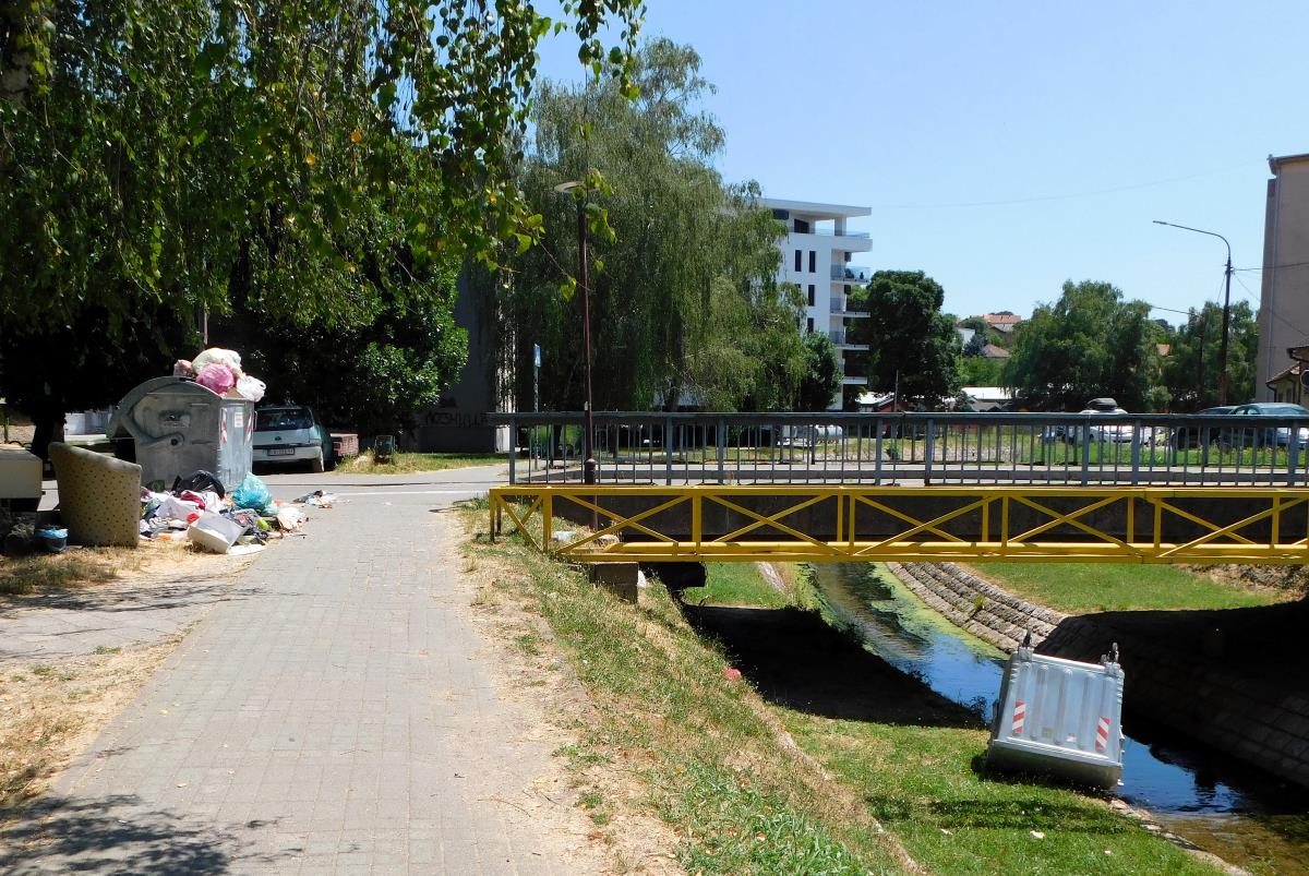 LOZNICA - Čemu to.JPG