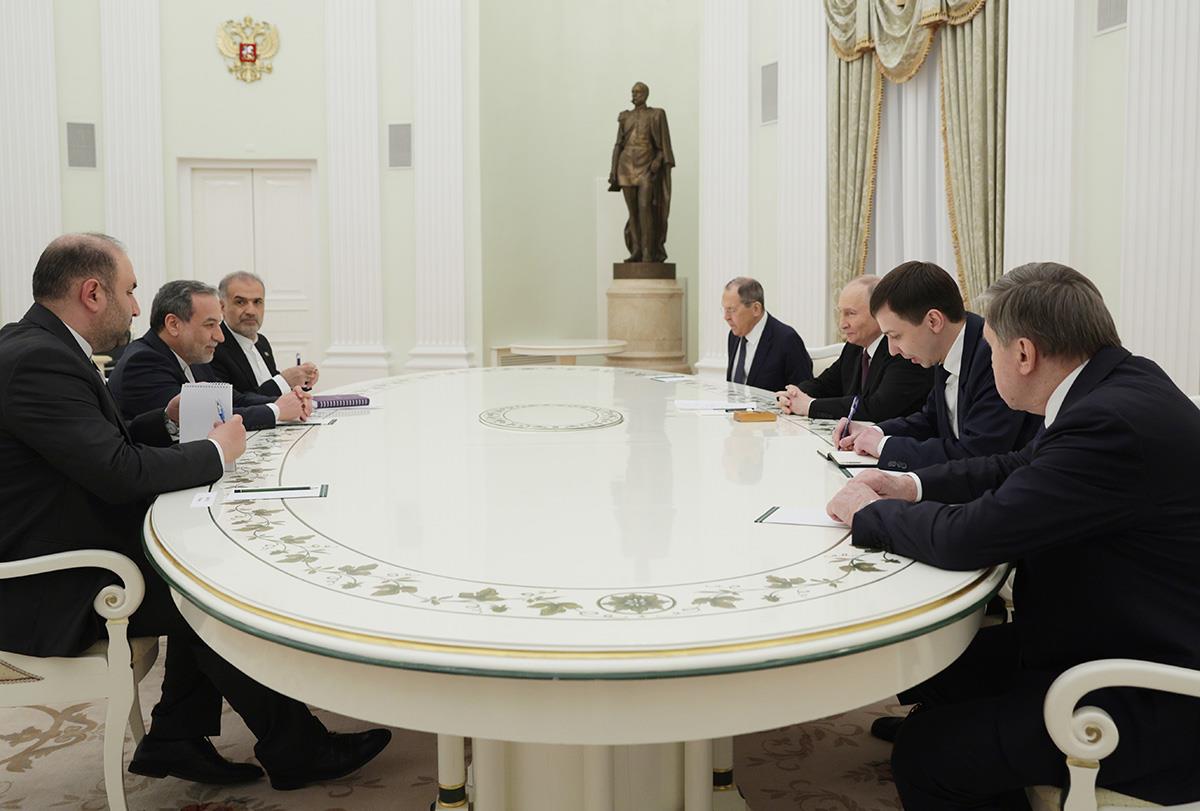 x EPA Gavriil Grigorov  Sputnik  Kre.jpg