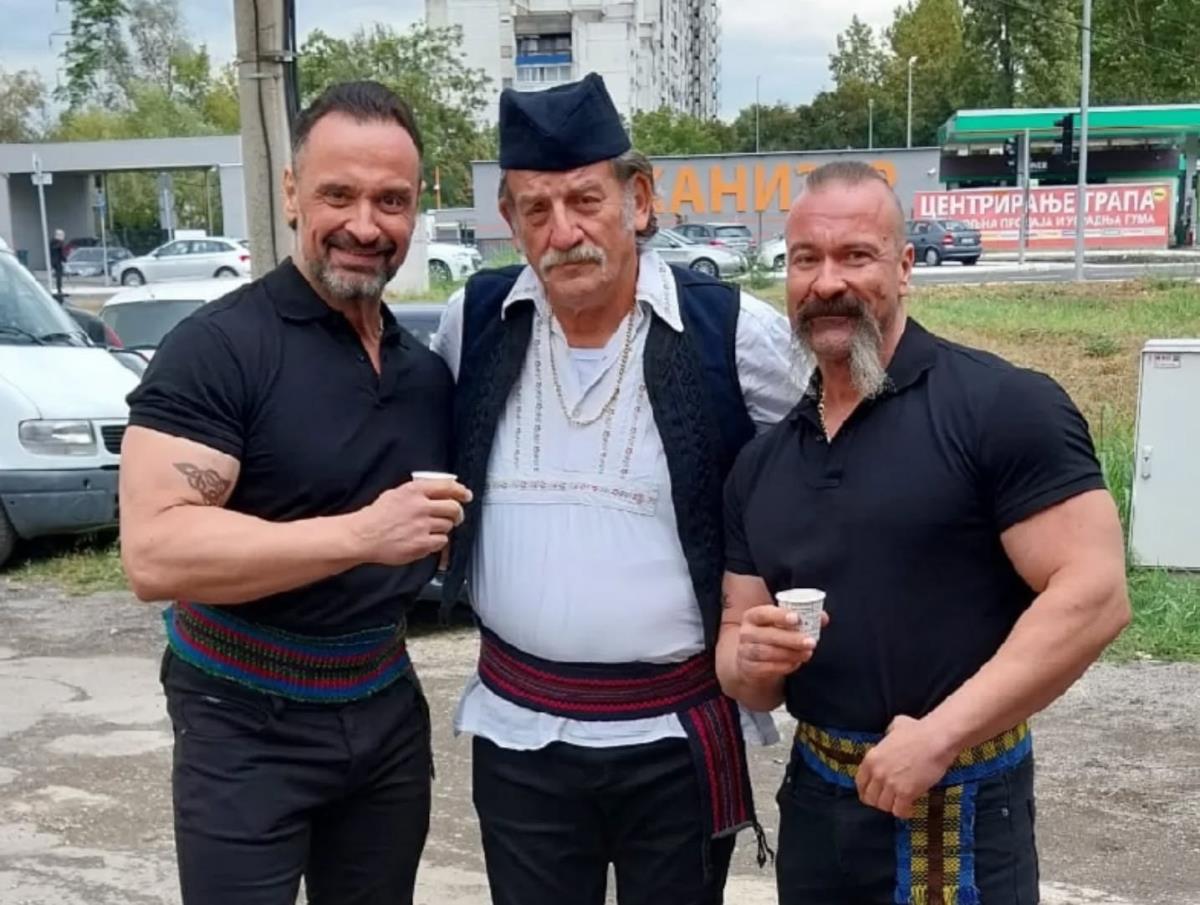 Boda Ninković na setu filma Povratak Žikine dinastije