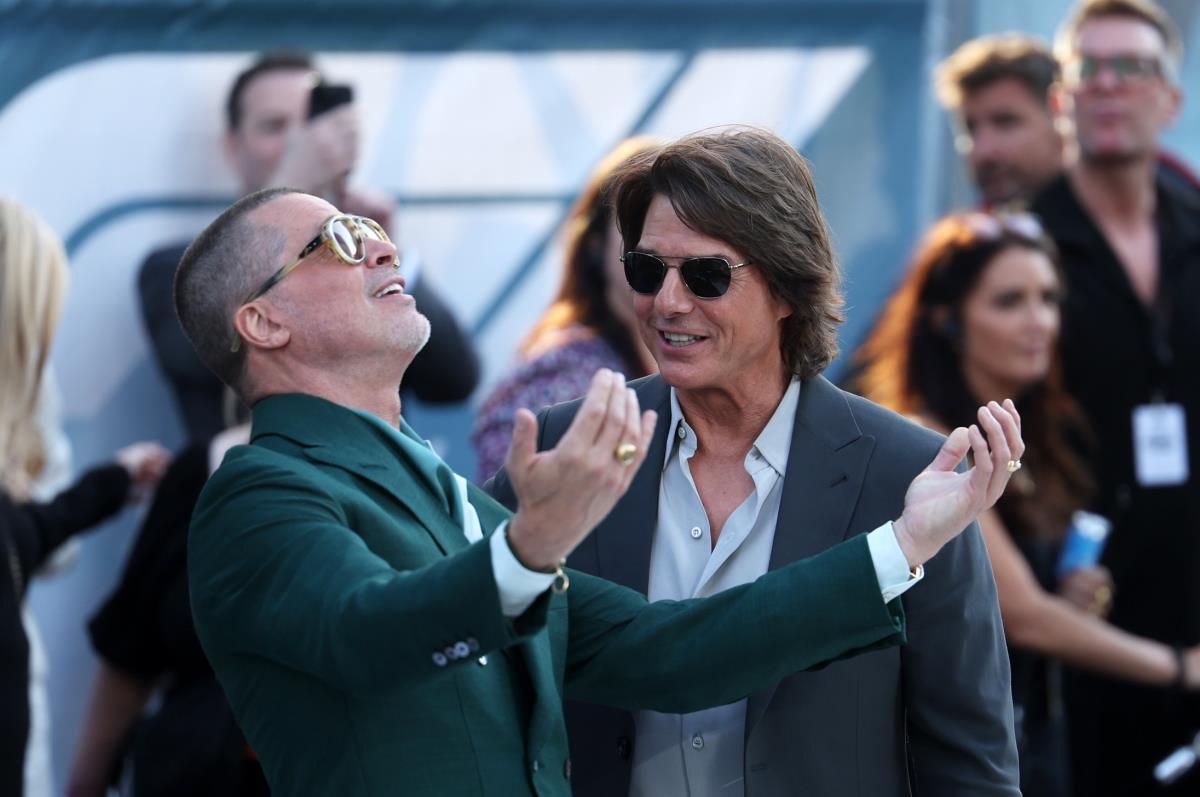 f104 EPA Neil Hall.jpg