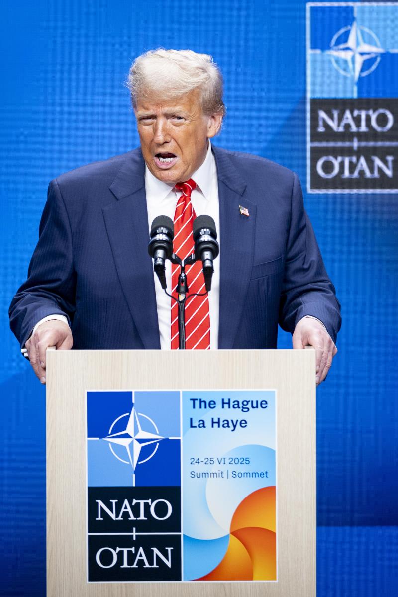 104 EPA Robin Van Lonkhuijsen.jpg