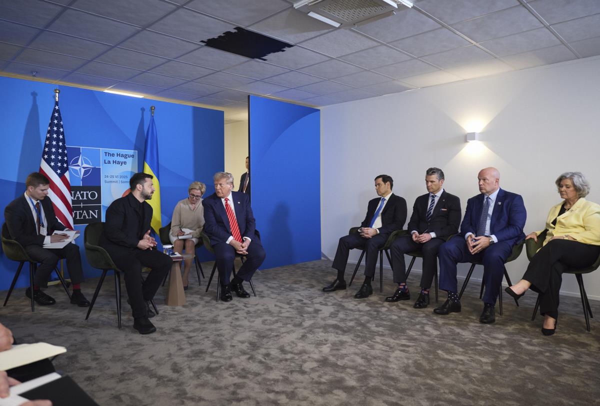 x02 EPA Ukrainian Presidential Press S.jpg