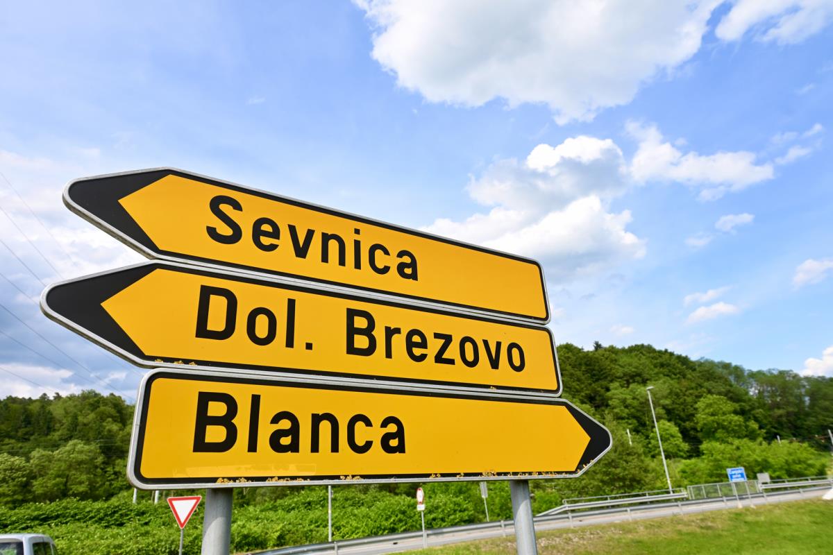 1605MELANIJA TRAMP  marko karovic (24).jpg