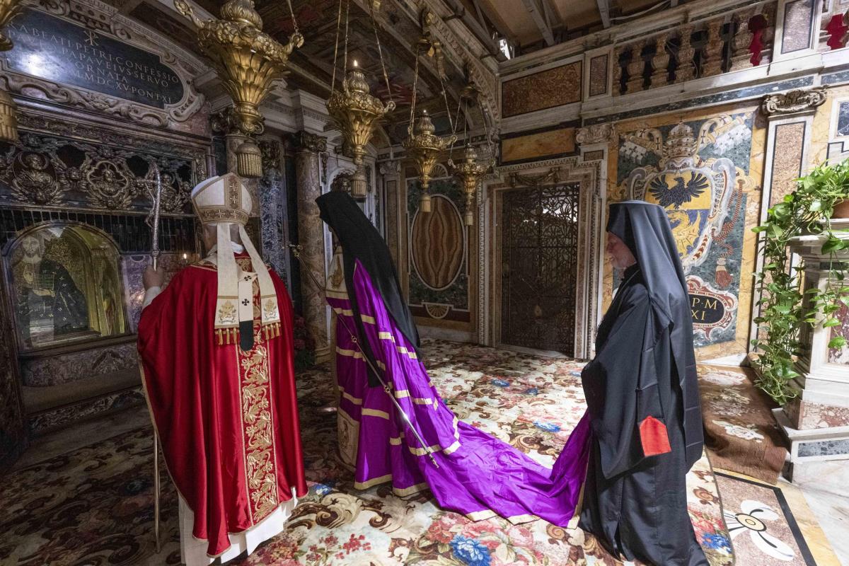 102 EPA Vatican Media Handout.jpg