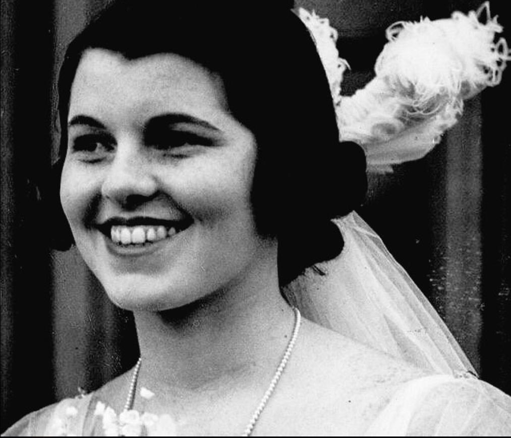 Rouzmeri Kenedi 1.jpg