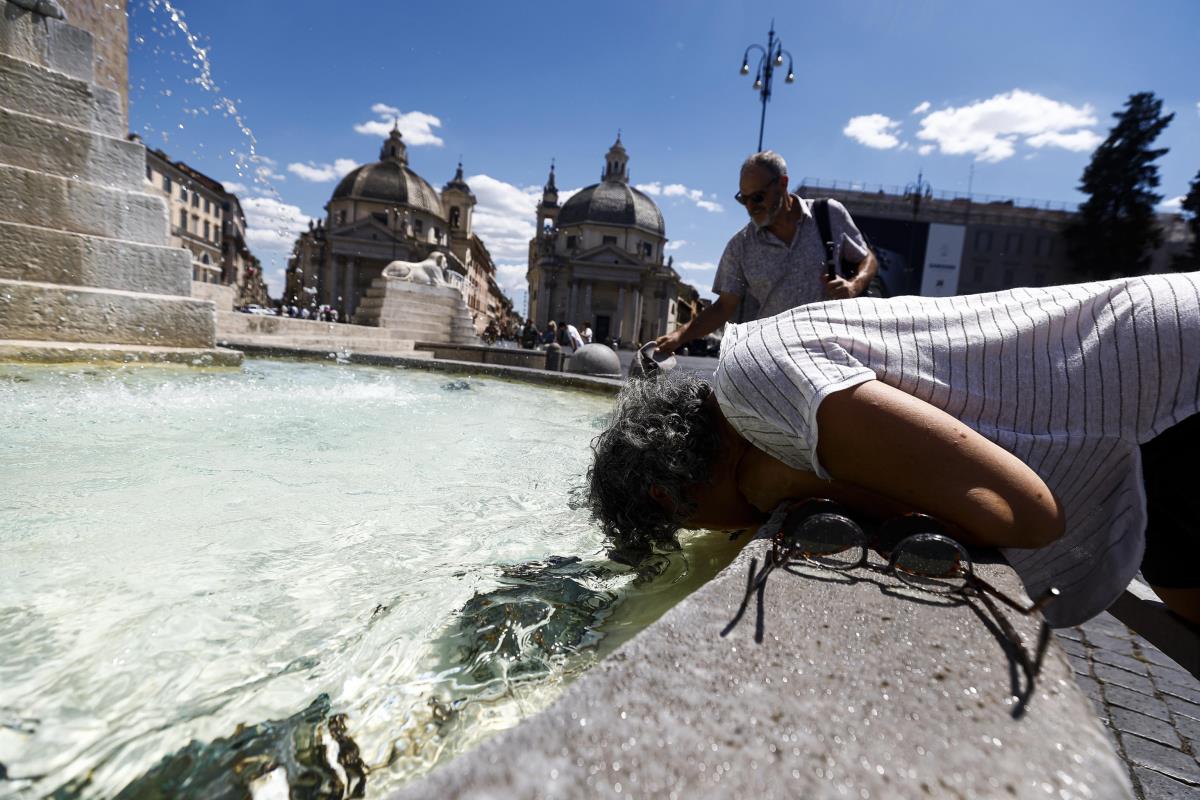 italija01 EPA Angelo Carconi.jpg