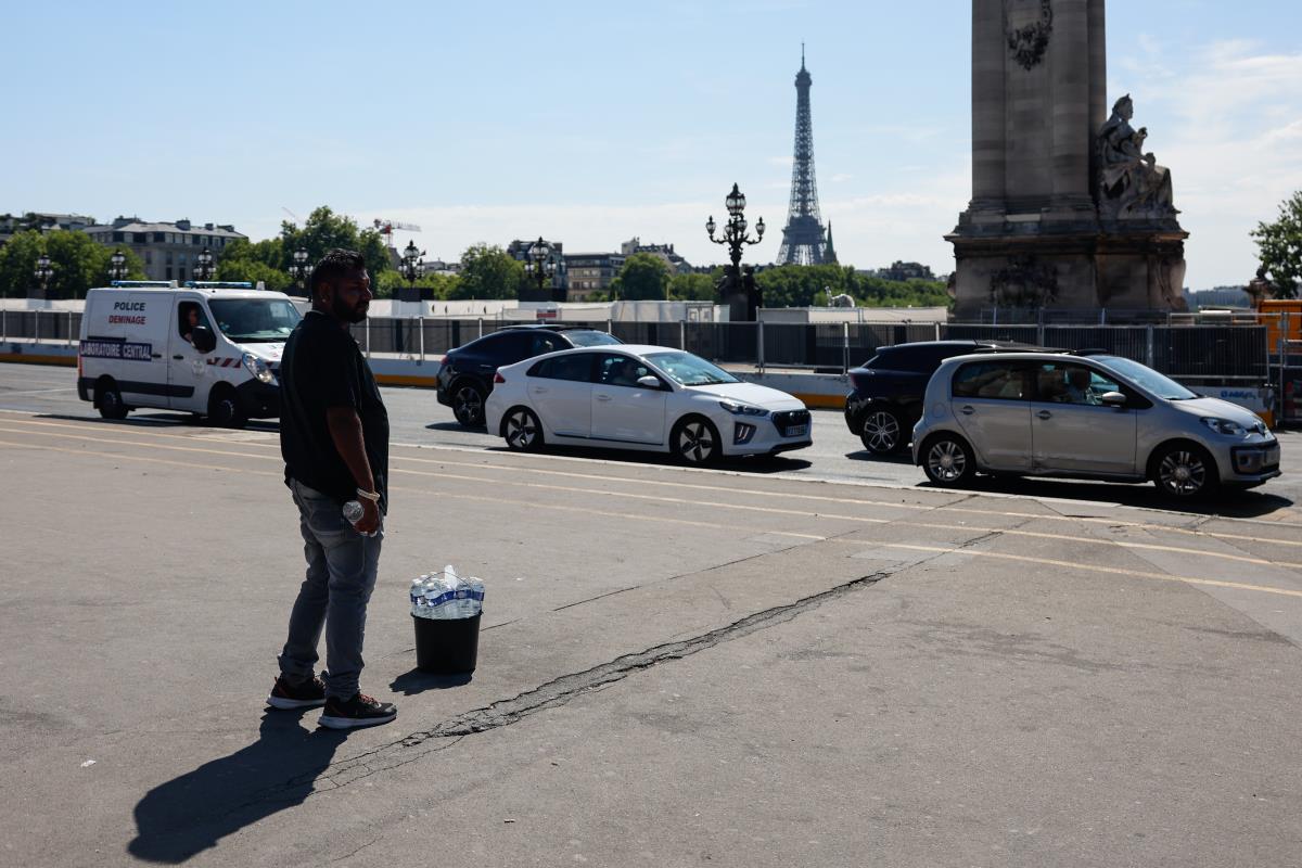 farncuska04 EPA Mohammed Badra.jpg