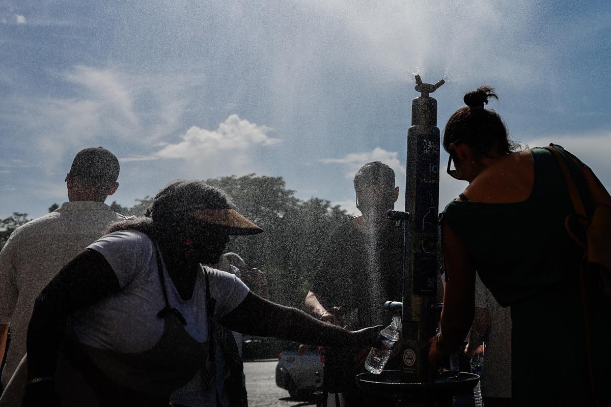 farncuska03 EPA Mohammed Badra.jpg