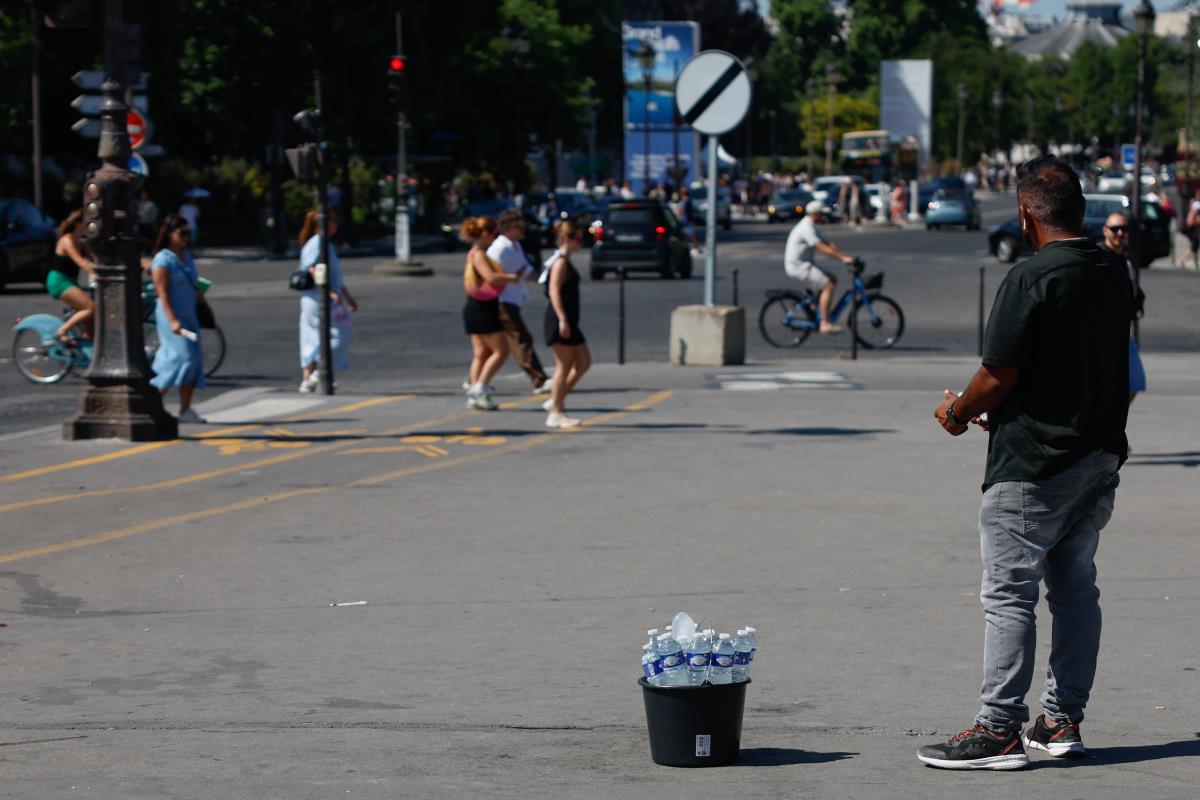 farncuska01 EPA Mohammed Badra.jpg