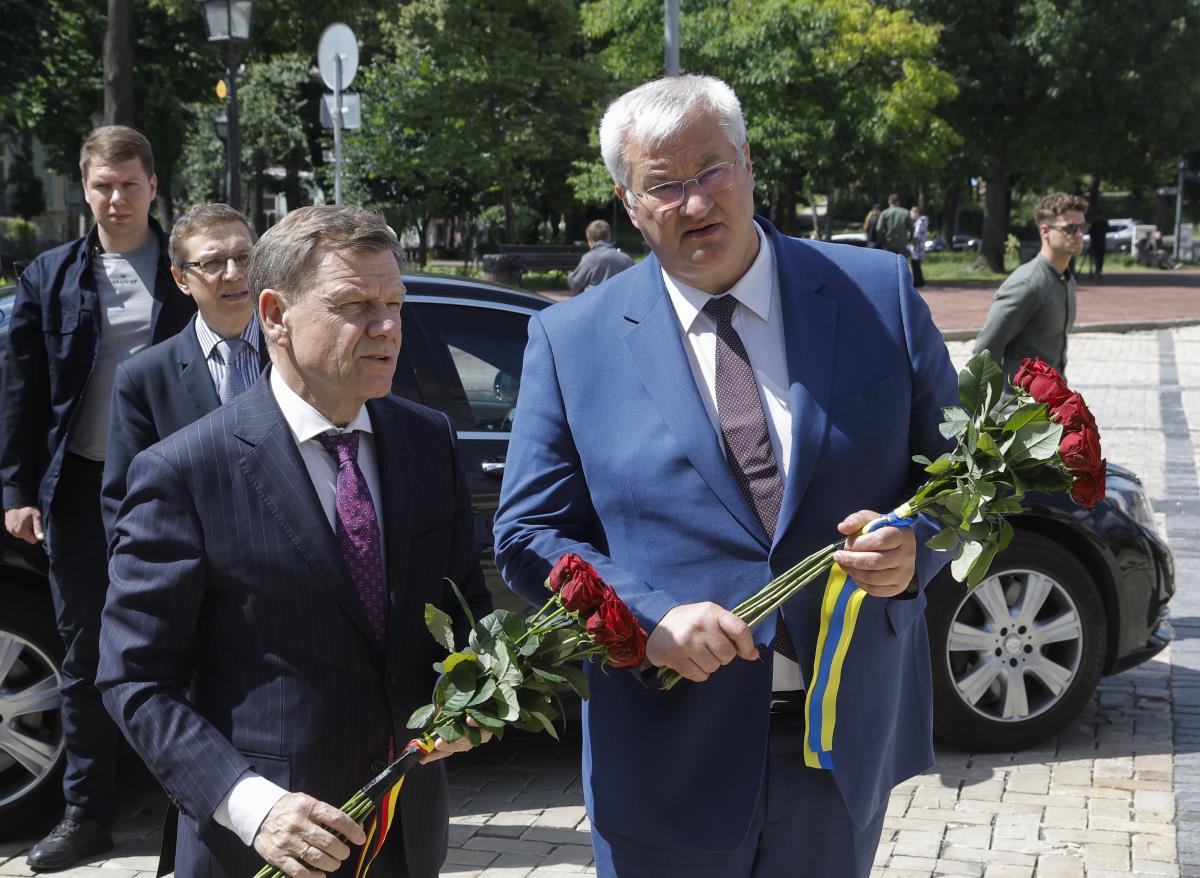 x04 EPA Sergey Dolzhenko.jpg