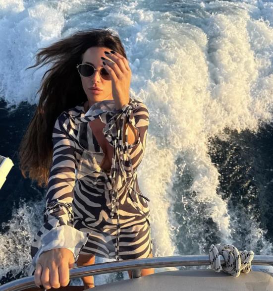 Nekada je bila dužna kamatašima sada uživa na jahti