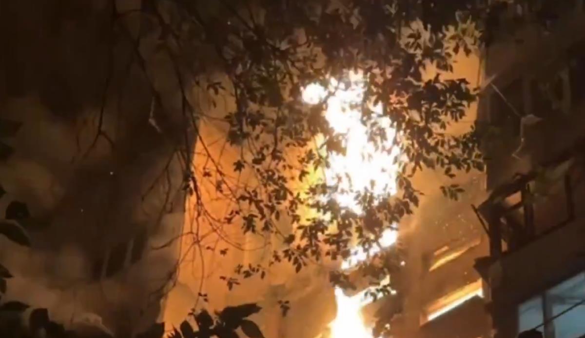 2025-07-03 07_44_52-Олег Володарський on X_ _В Одесі біля пошкодженого внаслідок атаки рф будинку пр.png