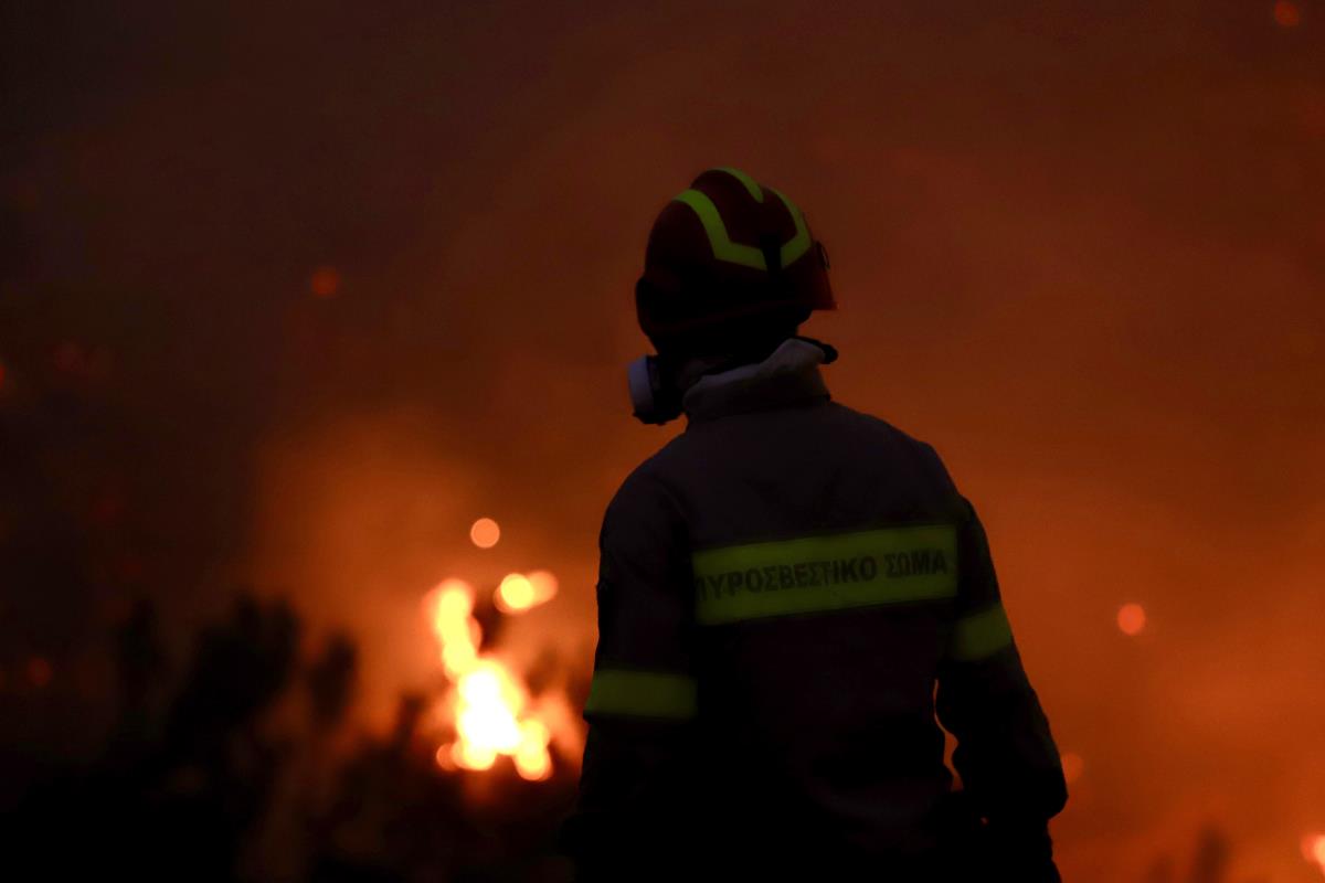 krit12 EPA Nikos Chalkiadakis.jpg