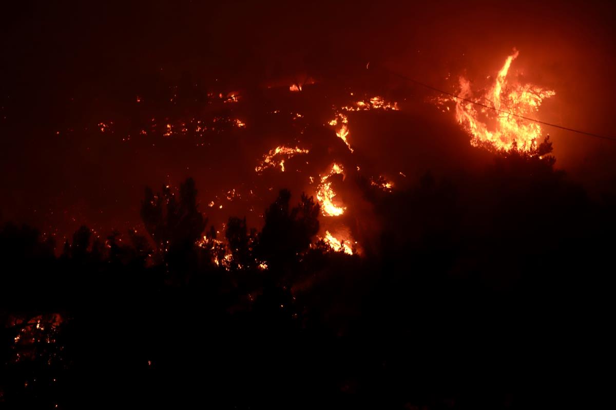 krit14 EPA Nikos Chalkiadakis.jpg