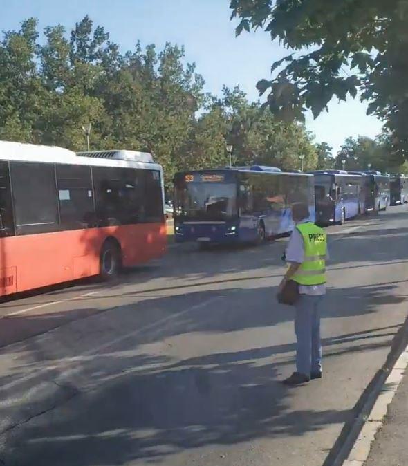 Vidikovac blokaderi kolaps autobusi.jpg
