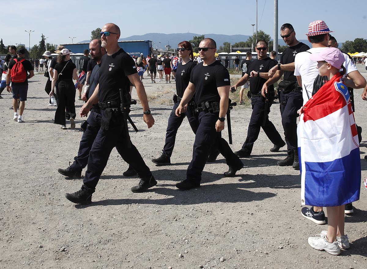 x EPA Antonio Bat.jpg