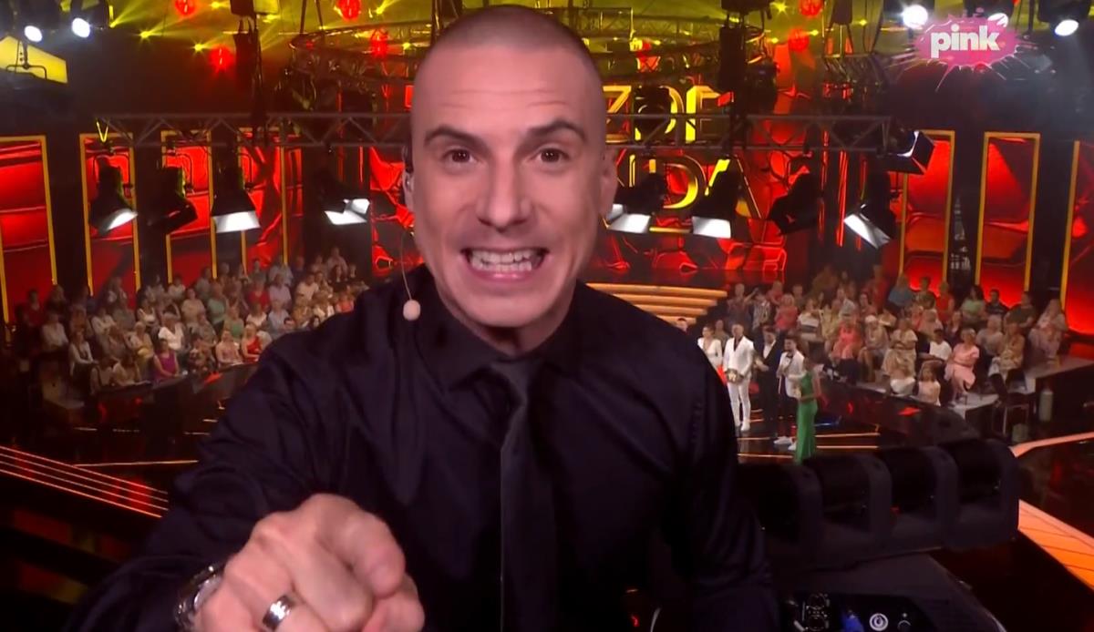 "ČUO SAM DVA STIHA I NIJE MI SE SVIDELO" Milan Mitrović ocenio pevanje Stojinog sina: Iskače mi svuda, skrolovao sam na dalje