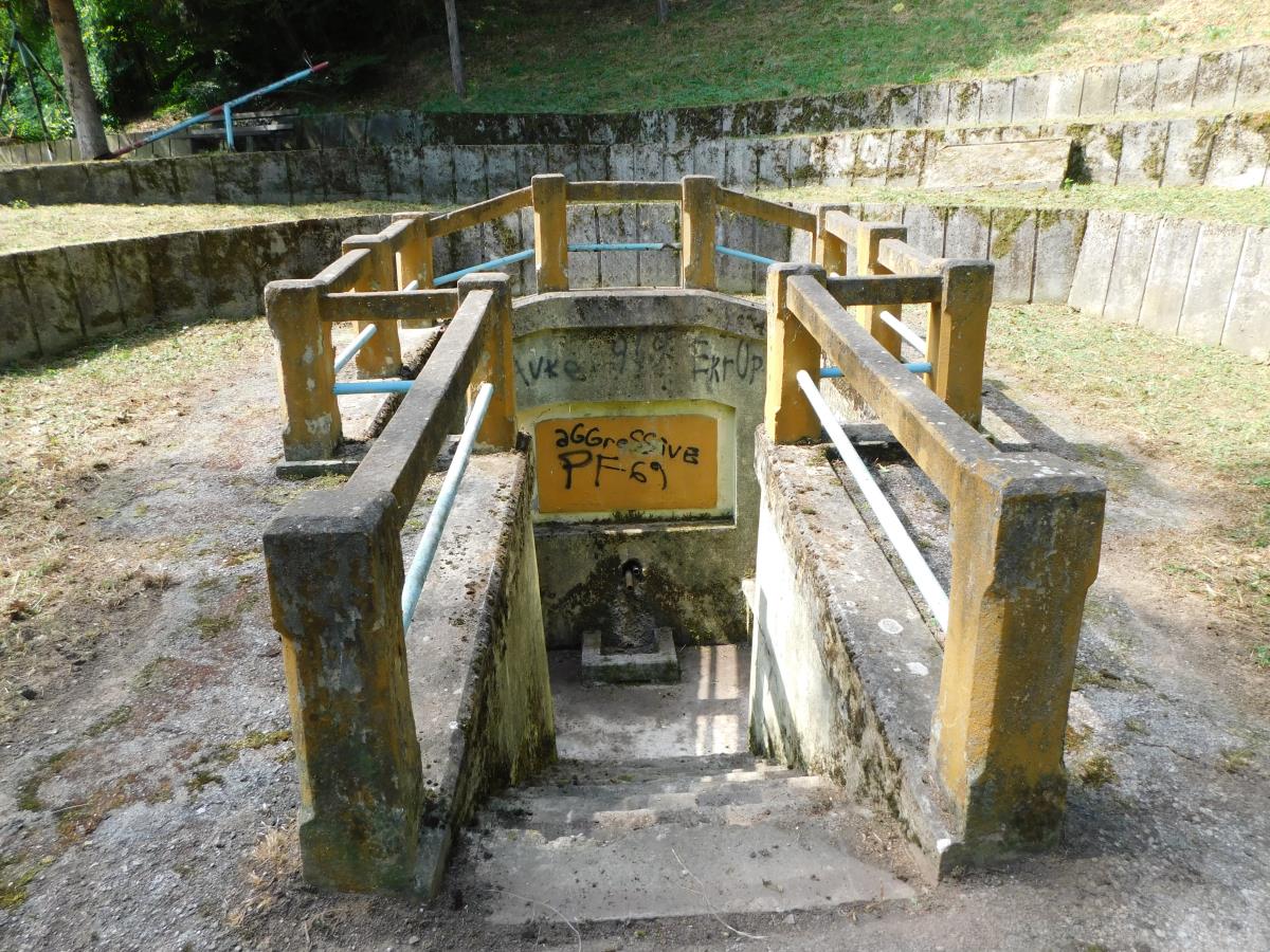 BANJA KOVILJAČA - Rakina česma presušila.JPG