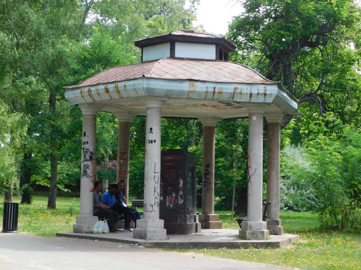 BANJA KOVILJAČA - Jedna od česama u banjskom parku.JPG